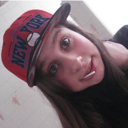 oiiiii viiim akiee só pra dizee q eu adoroo mt essa pestee e qi elaa podii contaa sempree cmg te amo negaaah 3 p. @GatoFolgado_