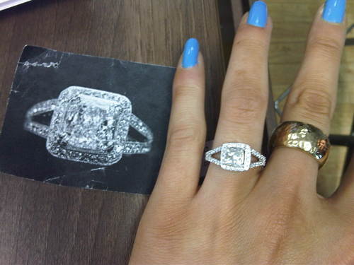 Jewellery designers, manufacturers and repairs.
110 Allerton Road 
Liverpool
L18 2DG 0151 733 4141