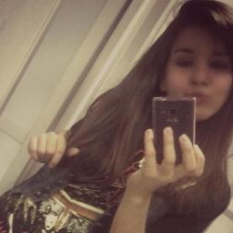 15 Years,sou ciumenta,carinhosa,gentil,amo meu @LayilsonOFC ♥*-*  +?  Follow I Follow Back
