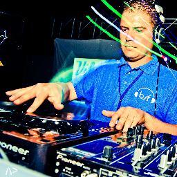 DJ/Producer - Comercial Instalaciones Solares Térmicas en Soleados