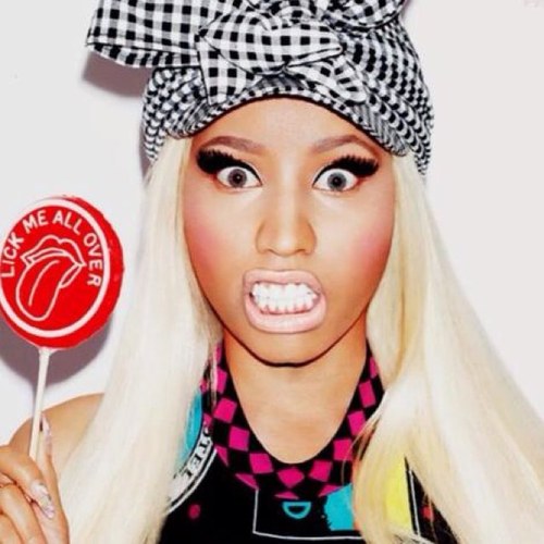 I'm a Barbie (Nicki Minaj Superfan) & a Worldwide Tribute Artist to the fabulous Ms Minaj- Follow4Follow - Management: @bigspenderdoll