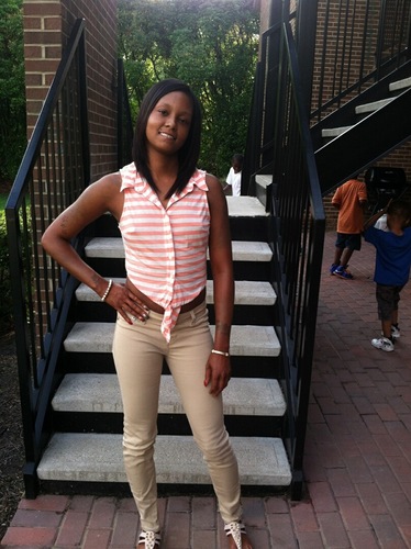 Im an independent woman dat stays on the grind for me and mines.Im a family person i love to eat and have a good time.