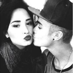 demetriarauhlss's profile picture. demi and justin are amazing