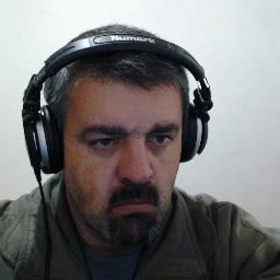 Gosto muito de música eletrônica e todas as suas vertentes. Sou dj a mais de 20 anos...