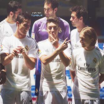 GameOver_98's profile picture. 