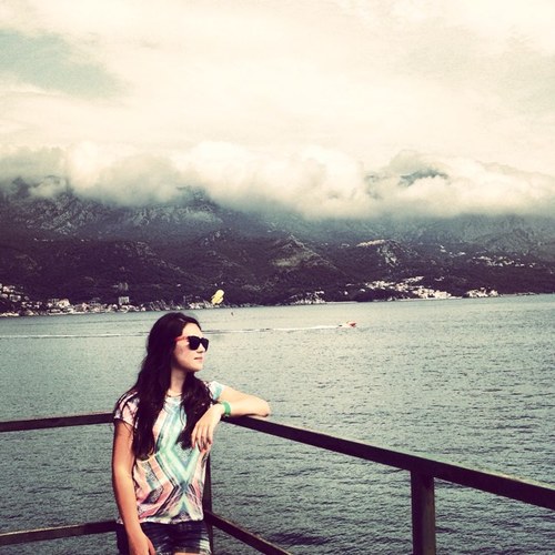 Hi:) My name's Valery. Follow my instagramm @vallerygold
England.London.
