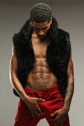 TATTOOS N MODELING. RAP BATTLING N TWERKERS I LOVE
