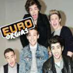 18 directioners haciendo orgías con Louis, Harry, Niall, Zayn y Liam mientras escuchamos a Juanma Romero y Laura Trigo. http://t.co/SQ1EbpwMx0