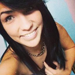 Creo en el KARMA, se que algun día no muy lejano me golpeara la cara ✌ pero al igual creo en las oportunidades ♡