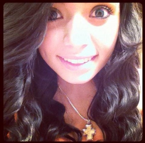 C_Serranooo's profile picture. Follow me guys! You will get an instant follow back!:)