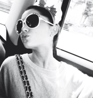 buterailysfm's profile picture. i just gave you a free follow the least you could do is follow me on @GrandesRobot