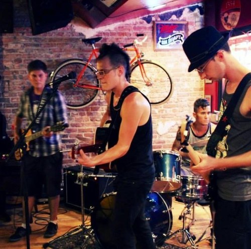 Energitic post-punk, rock band from Denver. Erik Arvoy, Joel Bordayo, Dave Hamrick, Andrew Kobil. Lets party.