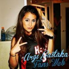 Fan de la Ganadora de Gh14 y la ganadora de mi CORAZON  Argi Gastaka, y de su prima Ibo ...El Mejor dia de mi vida desde q me siguio  Argi :)