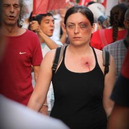 Uğruna yaşayacak bir şeyimiz olduğunu, uğruna ölecek bir şeyimiz olmadan anlayamayız.