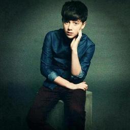 naDyaChance97's profile picture. 