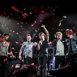 ¿Amas a Onedirection? Follow me:D
No te arrepentirás! #SIGUEMEYTESIGO
Sigueme en mi propia cuenta: @_SoyMaryaR