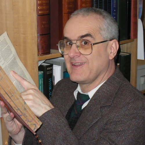 Writer of diamond-hard science fiction, mythopoeic fantasy, unearthly horror, erudite articles.