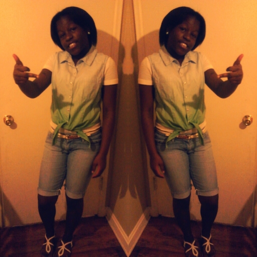 * ' Im A Pretty , Trill Girl ! So Follow Me Gdm ( ; 3