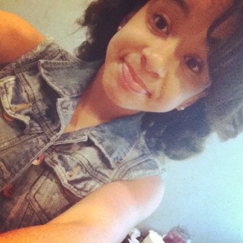 A I L Y A H. 

Sophomore | 1⃣5⃣ | Gemini ♊ | North high 

IG ; insane_desires_x3
