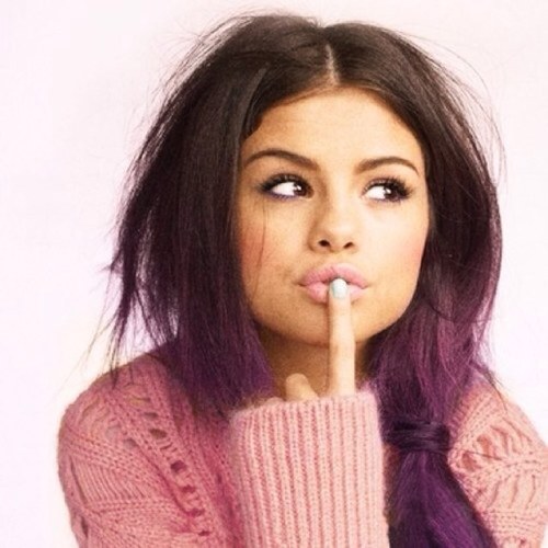 SeIencGomezz's profile picture. Hi i'm selena! Dm me for a chat :)