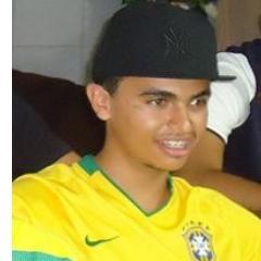 #OUSADOEALEGRE - Sou um #CARINHAQUEMORALOGOALI amante do #FUTSAL, atualmente no Macau Futsal, #PAGODE é o meu rítimo, #AMIZADE é tudoo!
