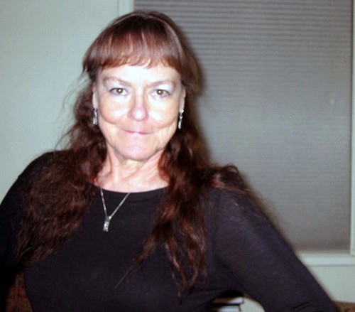 Professional writer and editor. Loves working out, painting, reading, cooking.