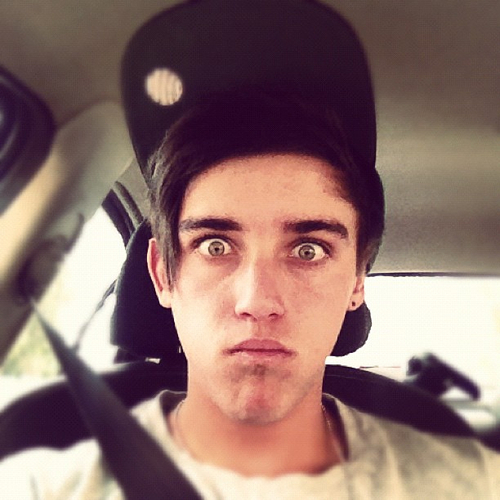 New account, I'll follow back. #skipto600k Gina follows(: