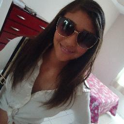 Eu podia ser a pessoa mais perfeita do mundo , mas optei ser eu mesma :)