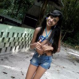 :não nasci pra ser perfeita, nem pra ser notada. não ando sozinha, Deus estar sempre do meu lado ♥      
   -  Dengosa s2