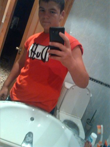 Emilio71218912's profile picture. 