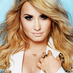 Fonte de updates da cantora e atriz Demi Lovato (@ddlovato).              Curta a nossa FanPage no Facebook: