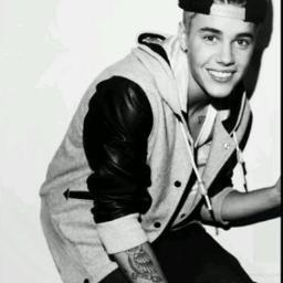 LuisThatpower's profile picture. belieberboy y jepsieboy
amo a justin y a carly, espero un dia conocerlos