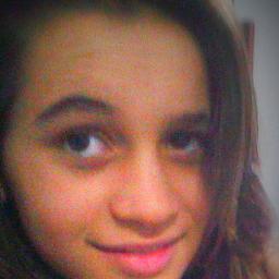adoro andar de skate, amo minha familha e adoro rock
