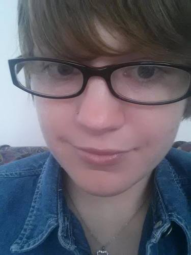 23 year old crafter, photographer, cross stitcher and jewelry designer. :D