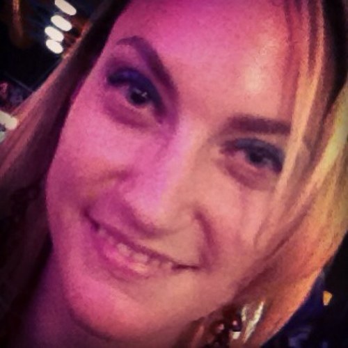 monipeters's profile picture. 