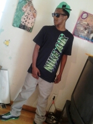 R.I.P MOM GMA & MY KIDS DADDY LOVE YALL, #TeamSingle #TeamVirgo, Let Me An My Niggas Ball, Fuck The Beef Trying Make It 2 Millions. #LetMeBall & #LetMeBe.