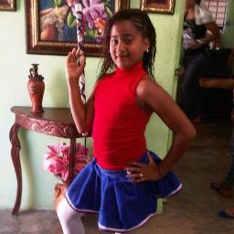 Hola* Algo De Mi Es Que Soy Muy Loca Y Me Gusta A Ser Reir A La Personas Si Quieres Saber Mas De Mi Sigueme Y Te Sigo' ♥