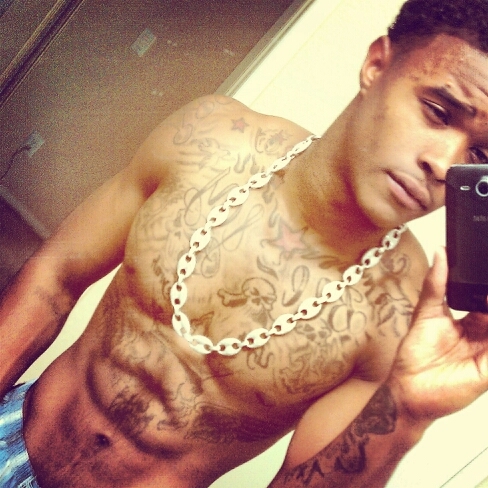 `Cali Boyz !nk:-$ (Mu$ic Artist) #Team$wag #TeamPrettyBoy #$trokeTeam #TeamBJBitch #TeamGold #teamAOBLRP {Booking?} Contact email: Beejaypo1ntblank@gmail.com