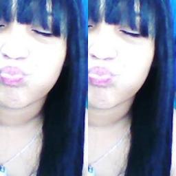 ViOlethaCastrO's profile picture. La curva mas bella de una mujer es su sonrisa By : bob marlyn