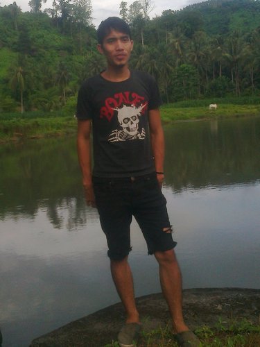 ricko_21w's profile picture. baik..setia..dan..perhatian