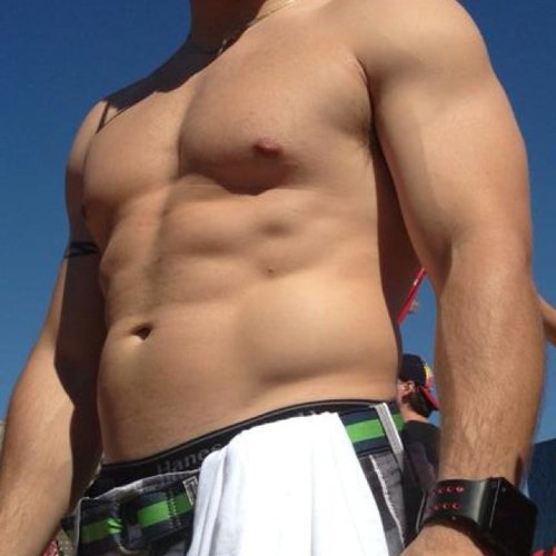 Just an everyday guy! I love anything fitness! Avi is me. general questions-Crushitfit@gmail.com #KCCO