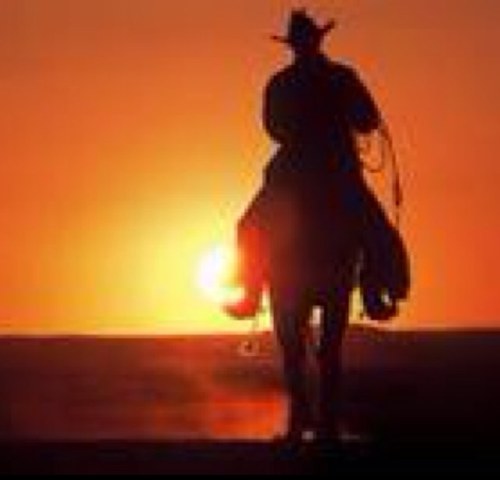 Born and raised country, just looking for my future cowgirl. Kik IowaCowboy15