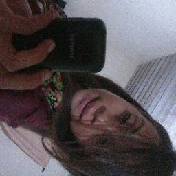 Louca, animada, amiga, meiga carinhosa e fã do One Direction, sigam me que sigo de volta!! Zayn,Louis, Harry, Liam, Niall s2
