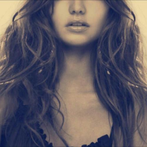 serinette_'s profile picture. 1995.01.24 출생/부산/여자/사차원끼있음/문학과 예술에 관심/아이들을 사랑하고 겨울을 좋아함/마스터 헤어디자이너가 꿈/좋은 말이 나를 키우는걸 나는 말하면서 다시 알지/inner peace..