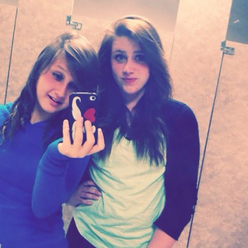 God|8th|13|single and ready for a pringle|love ya|1D|follow?|