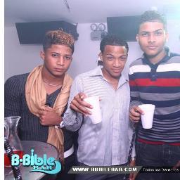 ♬ ♫ Artista, Compositor Y Cantante Urbano ♫ ♬ 
Como persona; Muy realista' versatil y directo...