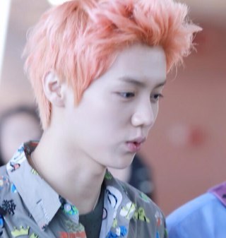 ลู่หานชอบ คึคึ ชอบแจกอมยิ้มนะเออ -3- ลองดูสิ เค้าเซ็กซี่ด้วยย //. #เหรออ 555 (@babylsungmin_ ♥ 10/4/2013)