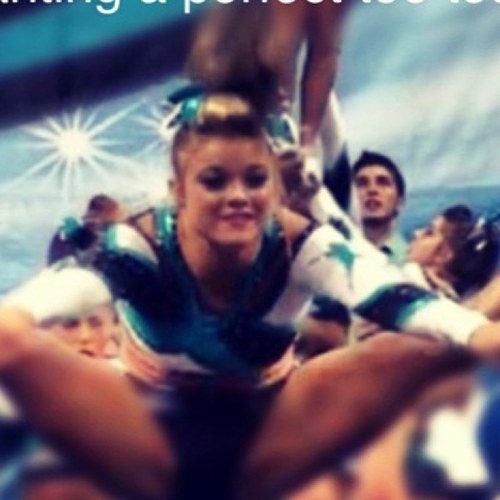 CHEERLEADER FROM BOW TO TOE. CHEER IS LIFE.