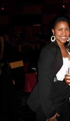 fallingtilifly's profile picture. Student of life and a lover of laughter who is trying to figure it all out and stop fearing being fearless.