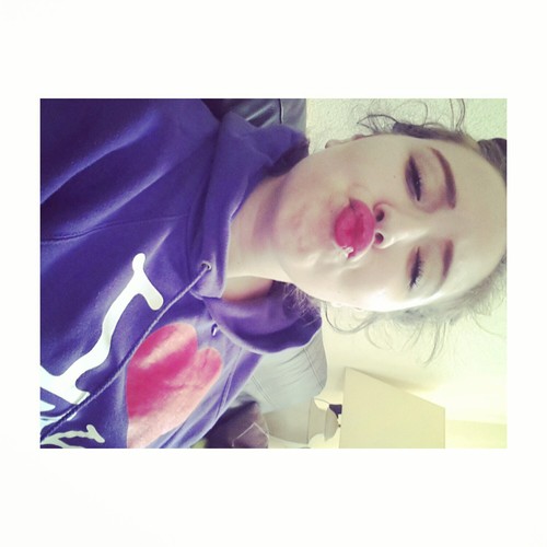 _chamila's profile picture. -  wish it, dream it, do it.    ~    live, laugh, love ♡.